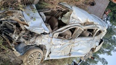 Photo of हरदोई में बड़ा हादसा… बरात से लौटते समय बेकाबू होकर पलटी कार