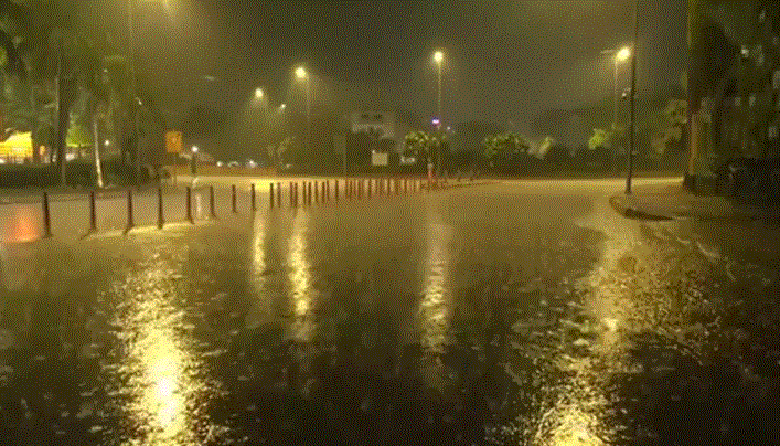 Photo of दिल्ली-एनसीआर में तेज हवाओं के साथ इमाझम बारिश, यूपी-पंजाब समेत कई राज्यों में आंधी-तूफान का अलर्ट जारी