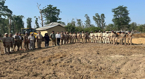 Photo of रामनगर में वन गुर्जरों से 25 हेक्टेयर जमीन खाली कराई, लंबे समय से किया था अतिक्रमण; चेतावनी दी