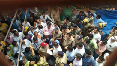 Photo of  ऋषिकेश: भारत साधु समाज की 34 दुकानों पर चला प्रशासन का बुलडोजर, पुलिस-पीएसी तैनात