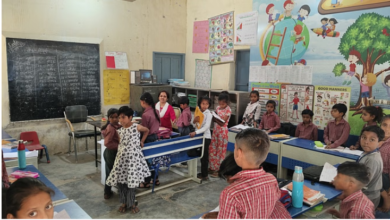 Photo of यूपी: परिषदीय विद्यालयों के 20182 शिक्षकों का तबादला