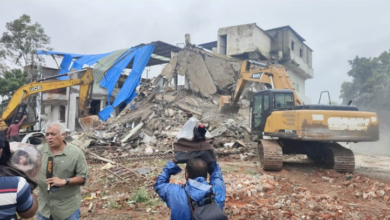 Photo of मध्य प्रदेश: भोपाल में मछली परिवार पर बुलडोजर एक्शन, तोड़ा जा रहा करोड़ों का अवैध निर्माण