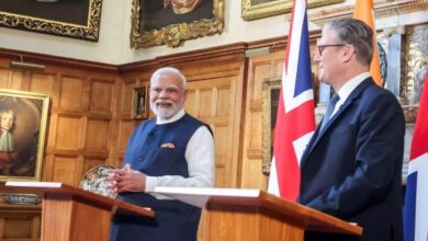 Photo of हिंदी ट्रांसलेट करने में जब अनुवादक को हुई दिक्कत, तो पीएम मोदी ने कैसे माहौल किया कूल