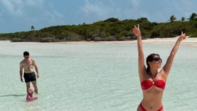 Photo of बिकिनी बेब Priyanka Chopra ने समंदर किनारे दिखाई मदमस्त अदाएं