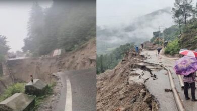 Photo of रेड अलर्ट के बीच बारिश ने मचाई तबाही, मनाली में रेस्तरां-खोखे बहे