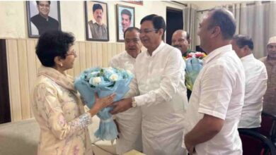 Photo of राजनीति: डेढ़ साल बाद आज देहरादून पहुंची उत्तराखंड कांग्रेस प्रभारी कुमारी सैलजा