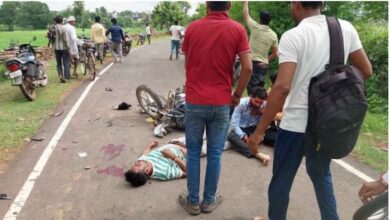 Photo of हाइवे के अंधे मोड़ पर नहीं सुरक्षा इंतजाम, आमने-सामने टकराए बाइक सवार