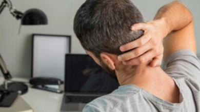 Photo of स्क्रीन का ज्यादा इस्तेमाल कहीं दे न दे ‘टेक नेक’ की समस्या