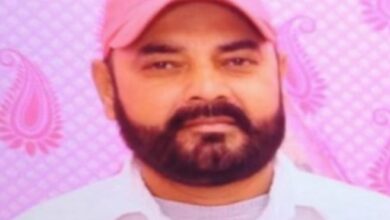 Photo of जेल से छूटकर 11 साल बाद बाहर आया पिता का हत्यारा, बेटे ने गोलियां मारकर लिया बदला