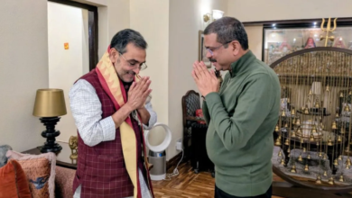 Photo of बिहार में नई सरकार के गठन से पहले उपेंद्र कुशवाहा ने धर्मेंद्र प्रधान से की मुलाकात