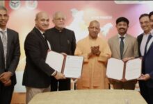 Photo of सीएम योगी सिंगापुर में, पहले दिन 20 हजार करोड़ के समझौते