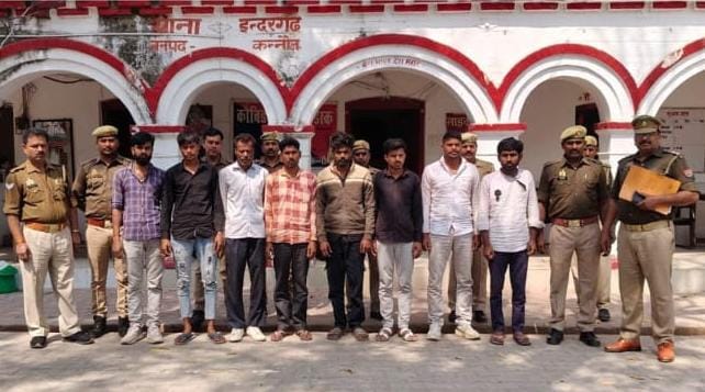 8 शातिर आरोपियों को पुलिस ने किया गिरफ्तार