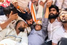 Photo of मुख्यमंत्री आवास कूच से पहले प्रदेश कांग्रेस अध्यक्ष अजय राय समेत सैकड़ों कार्यकर्ता गिरफ्तार |