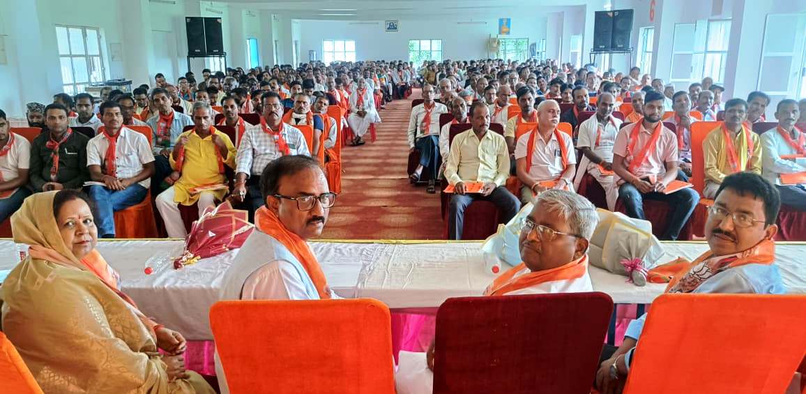 Photo of भारतीय जनता पार्टी द्वारा कुर्सी विधानसभा क्षेत्र के मुंडा गोपाल आश्रम में बूथ अध्यक्ष सम्मेलन का आयोजन किया गया|