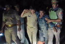 Photo of 25 हजार का इनामी गोकशी आरोपी पुलिस मुठभेड़ में गिरफ्तार, पैर में लगी गोली