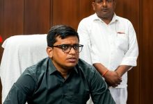 Photo of तमकुहीराज को मिले नए एसडीएम ,  कुणाल गौरव ने संभाला कार्यभार
