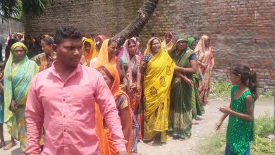 Photo of पीछे से मारी टक्कर पिता की मौके पर  मौत, दूसरा युवक जिंदगी की मौत से लड़ रहा