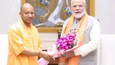 Photo of सीएम योगी ने दिल्ली में प्रधानमंत्री मोदी से की शिष्टाचार भेंट, हुई अहम चर्चा|CM YOGI, PM MODI