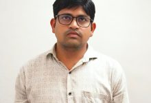 Photo of पांच हजार रुपये घूस लेते रंगे हाथ पकड़ा गया उद्योग विभाग का बाबू