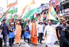 Photo of गोरखपुर में सीएम योगी की अगुवाई में निकली तिरंगा यात्रा, राष्ट्रभक्ति के नारों से गूंजा शहर