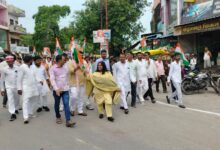 Photo of पडरौना में निकाली गई भव्य तिरंगा रैली, देशभक्ति के नारों से गूंजा शहर