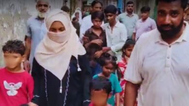 Photo of तीन बच्चों की मां को छह बच्चों के पिता से हुआ प्यार, निकाह के बाद पंचायत भी नहीं रोक पाई दोनों को
