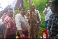 Photo of नरायणी का जलस्तर बढ़ने से कई गांवों में घुसा बाढ़ का पानी, डीएम ने किया प्रभावित क्षेत्र का निरीक्षण