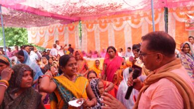 Photo of जन चौपाल में ग्रामीणों ने विधायक  को दी समस्याओं की जानकारी , मिला समाधान का भरोसा