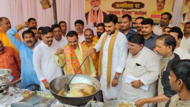 Photo of भगवान श्री विश्वकर्मा जयंती एवं प्रधानमंत्री श्री नरेंद्र मोदी जी के जन्मदिवस पर भाजपा पिछड़ा वर्ग मोर्चा ने की पूजा-अर्चना, हुआ गुलगुला वितरण
