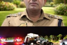 Photo of एक्सप्रेसवे हादसे में जिंदगी की जंग हारे DSP नरेंद्र सिंह, गनर की हालत गंभीर