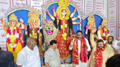 Photo of नेत्र दर्शन के साथ पांडालों में शुरू हुआ दर्शन