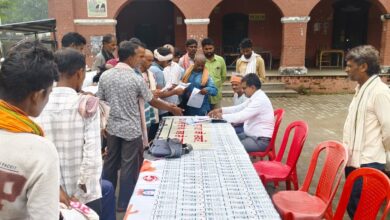 Photo of लेबर अड्डा कसया में 87 श्रमिकों का हुआ स्वास्थ्य परीक्षण व पंजीयन