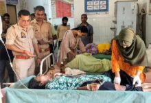 Photo of तेज रफ्तार कार की टक्कर से बाइक सवार की मौत, पत्नी व बेटी गंभीर