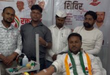 Photo of इंदिरा जी के शहादत दिवस की पूर्व संध्या पर कांग्रेस सेवा दल ने किया रक्तदान